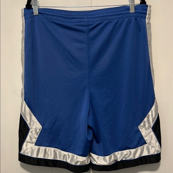 Nike Royal Blue Athletic Shorts w Pockets - Picture 3 of 4